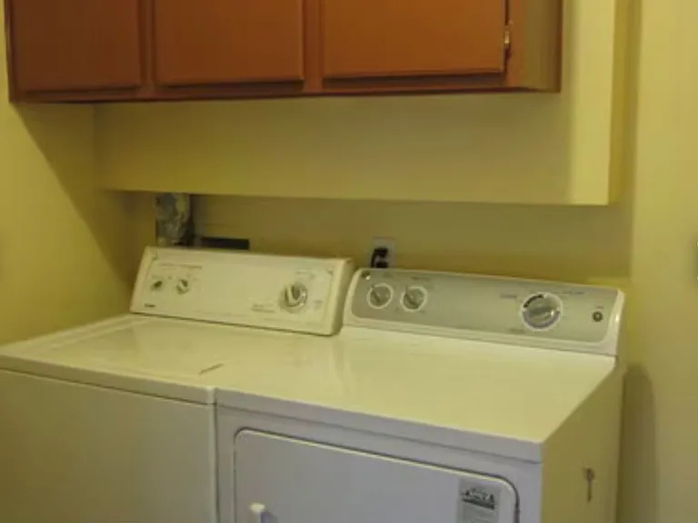 8800 Burnet Ave #3 — Photo 3