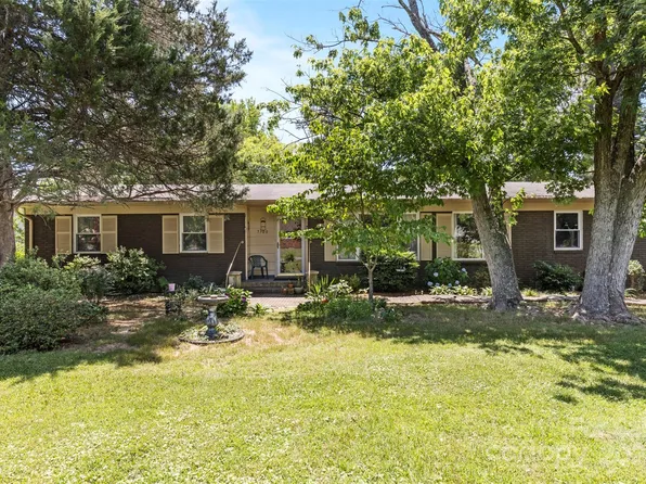 7300 Delta Ln, Charlotte, NC 28215