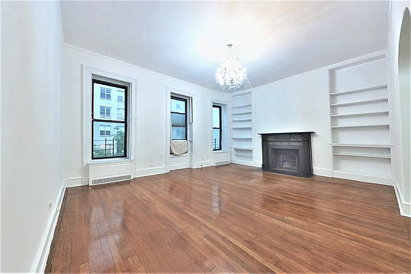 Rented by CitySites Real Estate Group | media 9