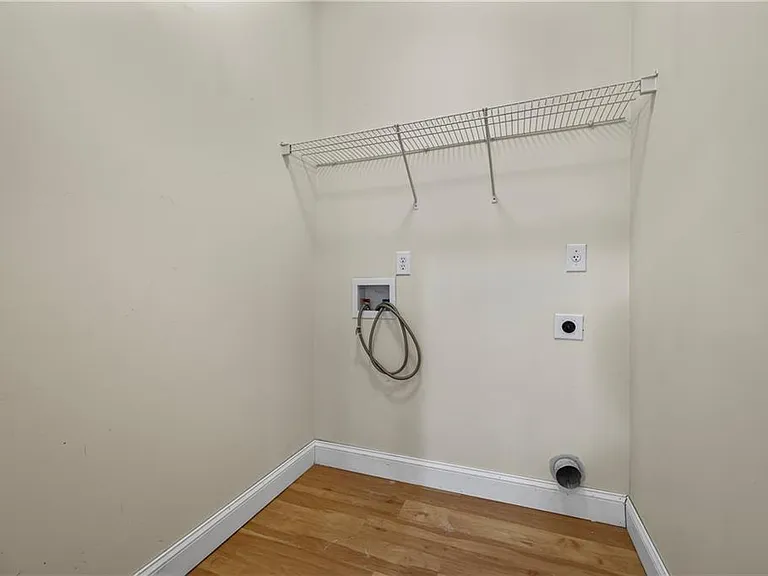 6616 Splashwater Dr — Photo 20