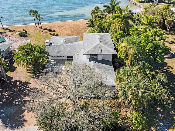 2nd image of 700 Indian Beach Cir