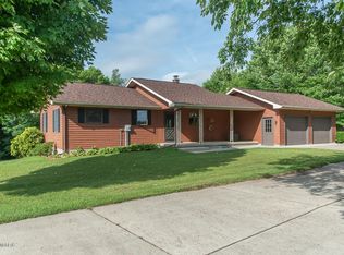 33256 32nd St, Paw Paw, MI 49079
