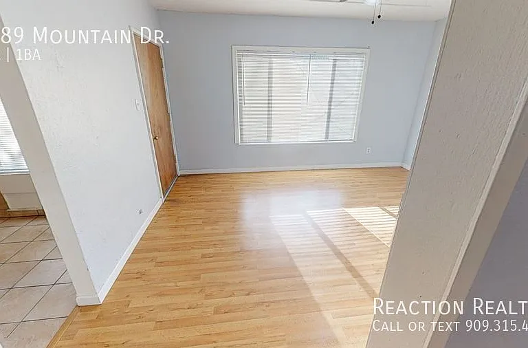 4189 Mountain Dr — Photo 3