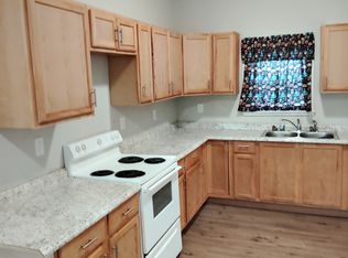 611 West Ave, Roanoke, AL 36274