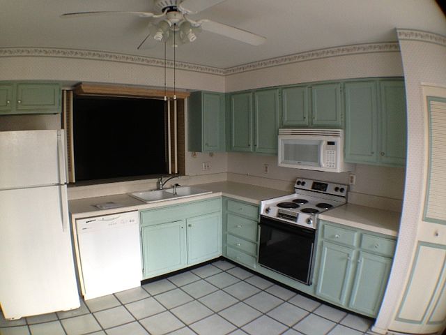 2nd image of 7931 Los Robles Ct #7931