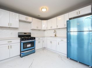 818 Elsmere Pl, Bronx, NY 10460