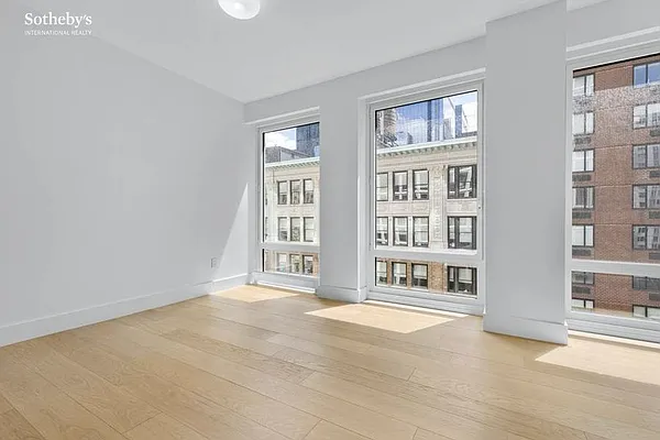 Rented by Sotheby's International Realty | media 32