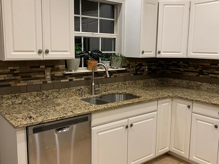 Kitchen - Dishwasher
