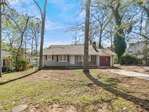 813 Pine Creek Dr, Greenville, SC 29605