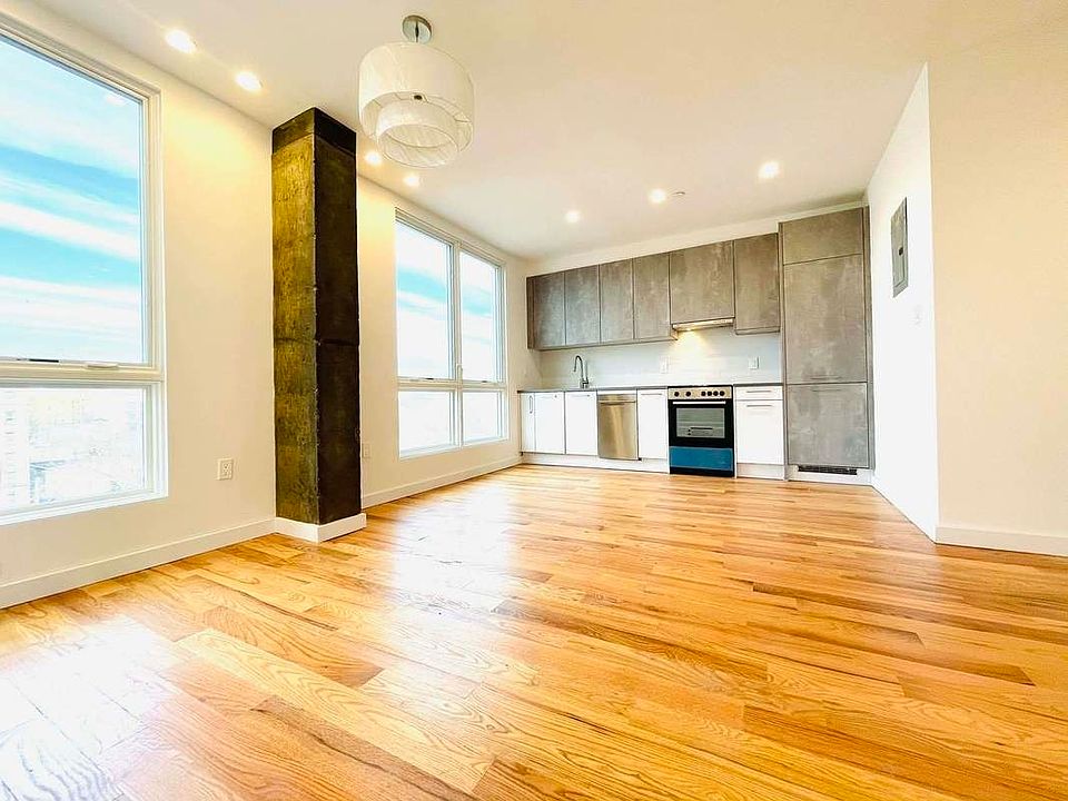 1st image of 595 New York Ave #6B