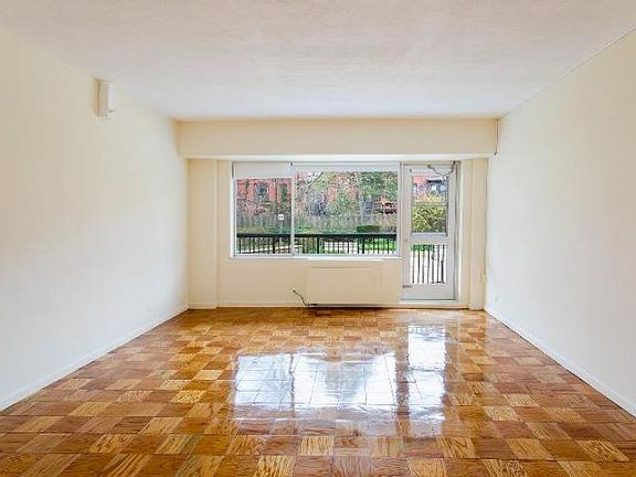 3rd image of 123 Saint Marys St #106