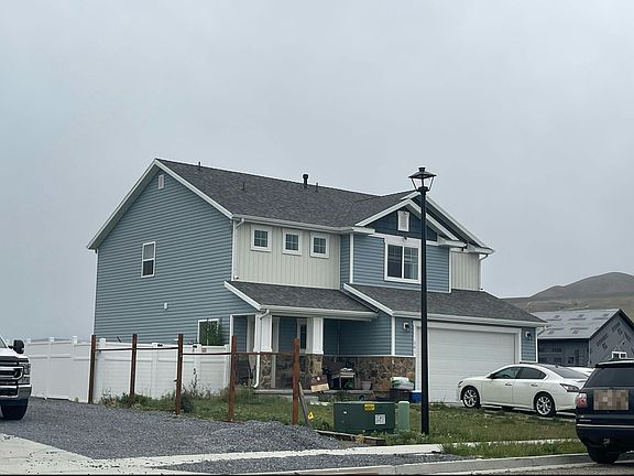 3rd image of 581 N 2900 W