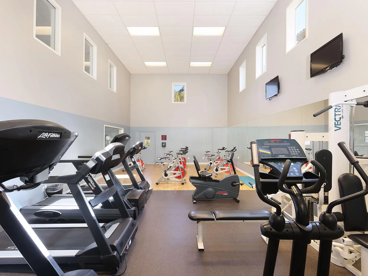 Shadowridge Park Apartments — Photo 4