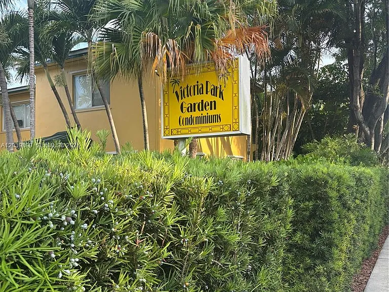 719 NE 16th Ave #719B — Photo 1