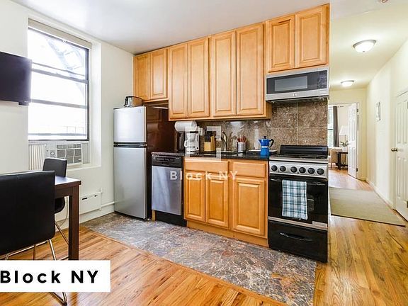 4th image of 442 E 9th St #1B