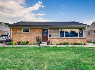 8243 N Octavia Ave, Niles, IL 60714