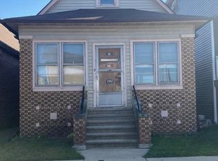 1502 John St, Whiting, IN 46394