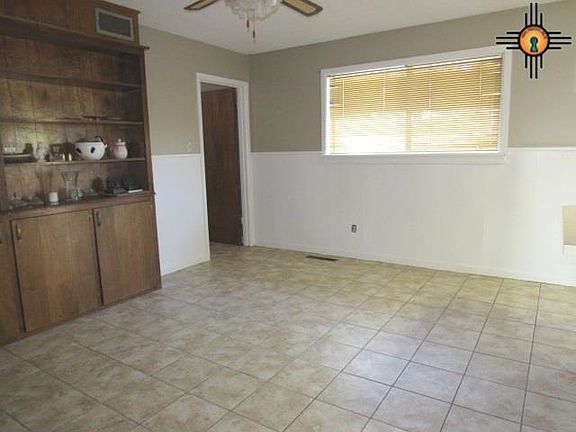 5th image of 1112 W Yucca Ave