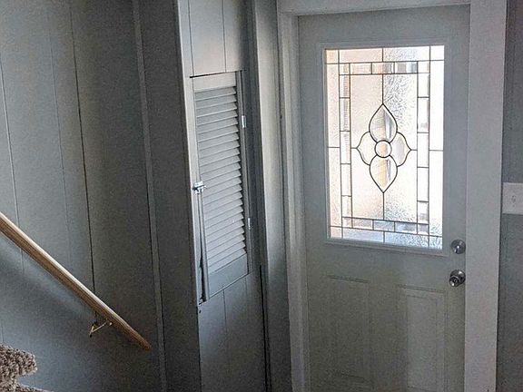5th image of 101 Montcalm Ave