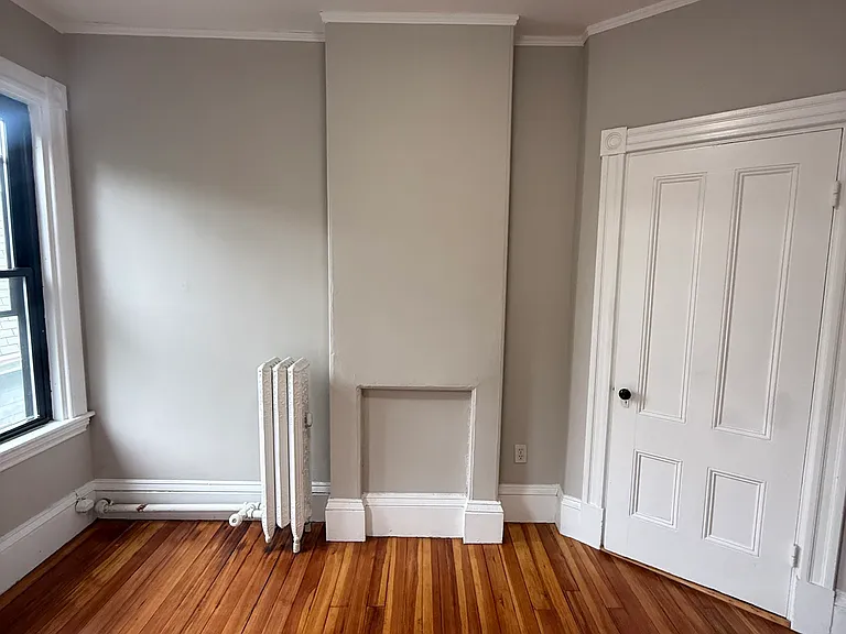42 Walnut St #2 — Photo 12