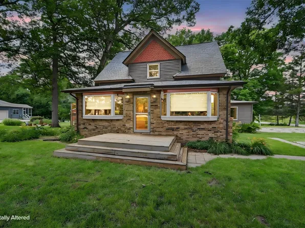 2235 Sugar Bottom Rd NE, Solon, IA 52333