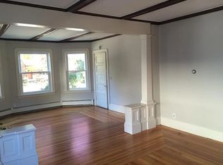 178 Oak Hill Ave #1, Pawtucket, RI 02860