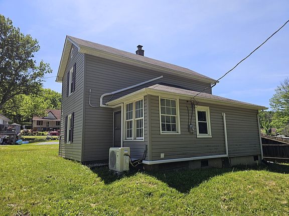 3rd image of 31 Burger Ln
