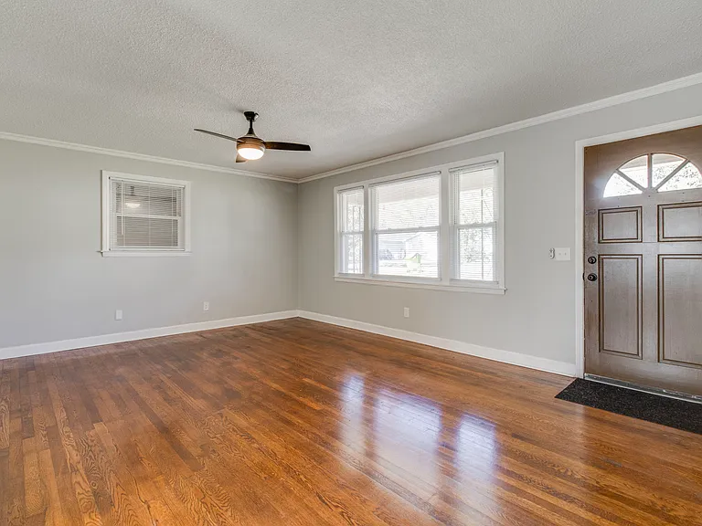 7712 Burdell Dr — Photo 7