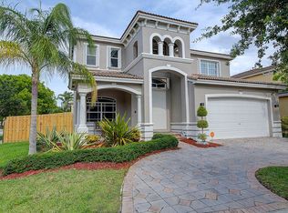20453 SW 88th Ave, Cutler Bay, FL 33189