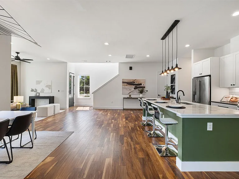 5601 Jackie Robinson St #1 — Photo 16