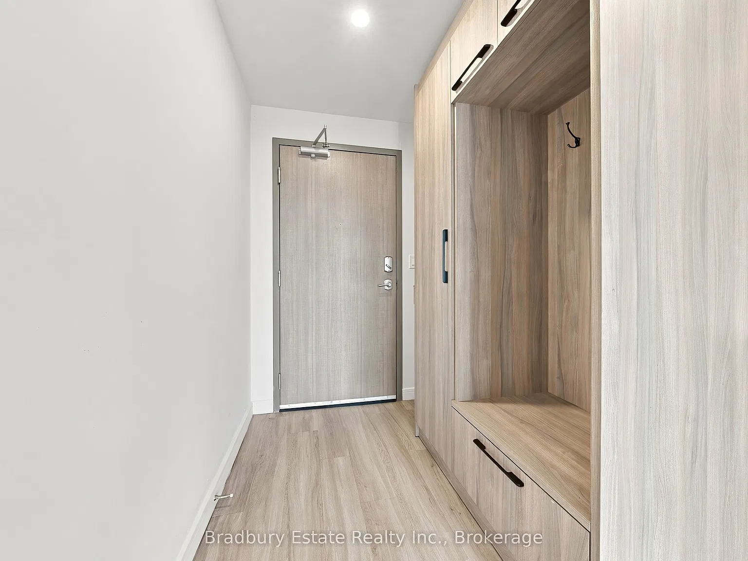 3 bed, $2,650 — Photo 4