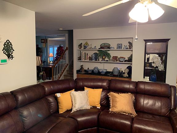 3rd image of 6125 Joe Trail Ct