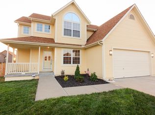 1400 16th Ave S, Greenwood, MO 64034