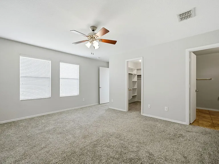 712 Preston Dr — Photo 24