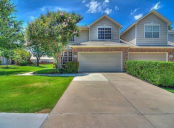 2nd image of 10005 Castlewood Dr
