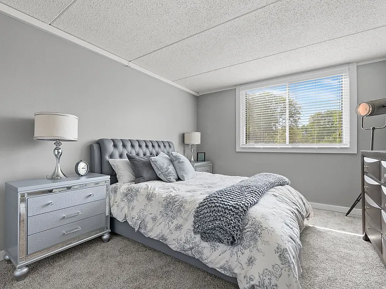 Lily Premium Renovated Bedroom Model