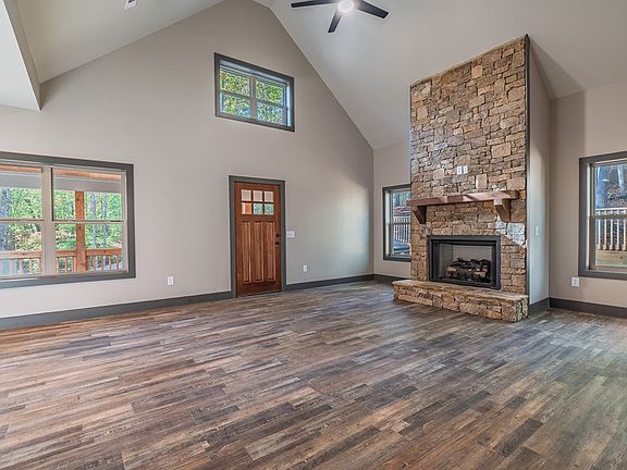 2nd image of 54 Huron Cir