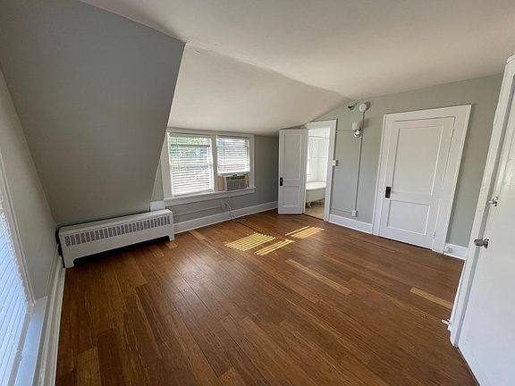 2nd image of 236 10th Ave NE APT 14