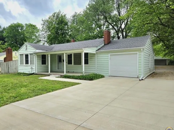 2319 SW Burnett Rd, Topeka, KS 66614