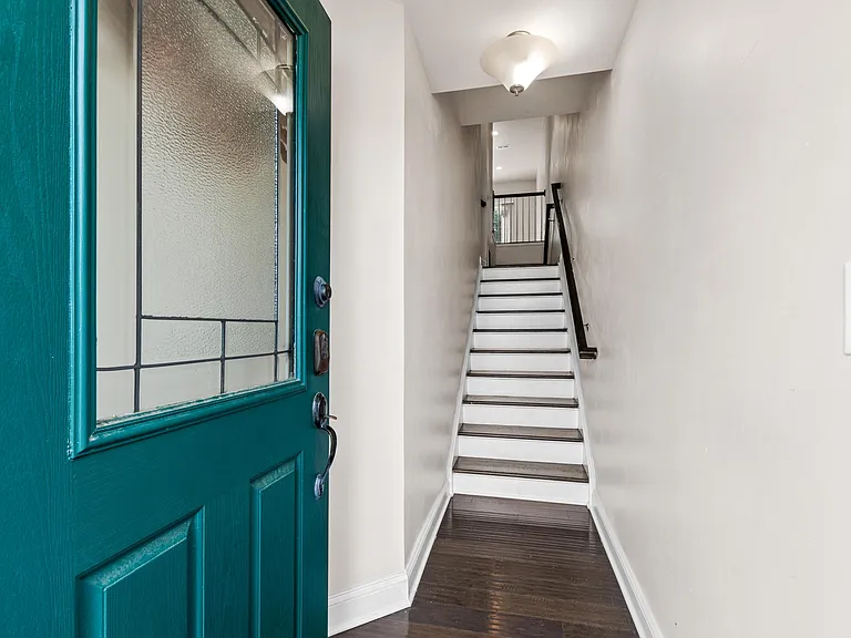1101 Boxcar Way — Photo 3