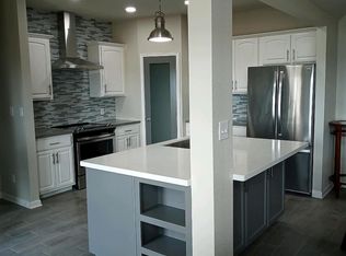 1906 Summit Ridge Dr, Kerrville, TX 78028