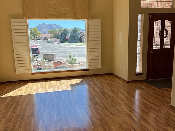 Living room with beautiful mountain views.