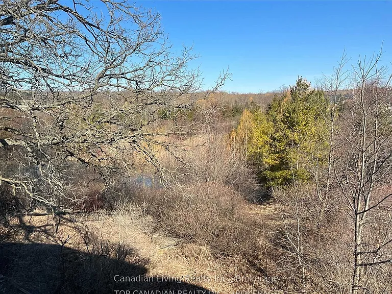563 New England Ct W — Photo 24
