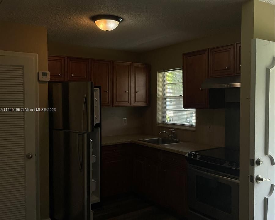 1st image of 5180 NE 6th Ave APT 618