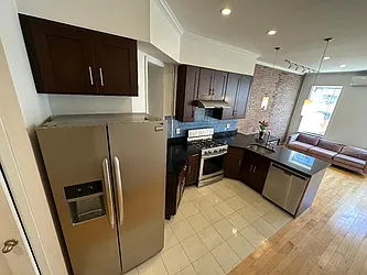 Rented by Ledvech Group