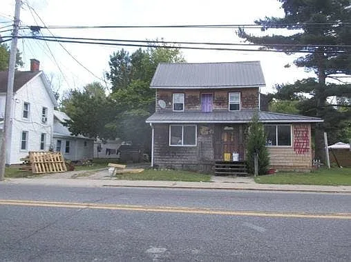 19 N Market St photo 1