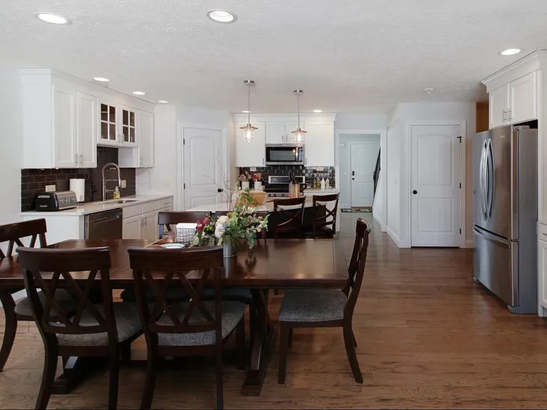 2700 Shepard Rd — Photo 5