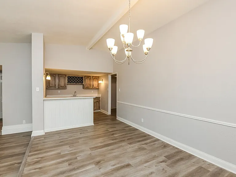 4301 Campion Ln — Photo 4