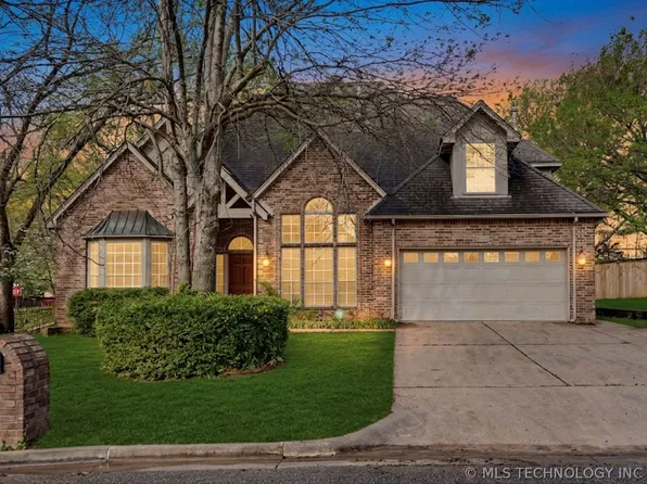 6828 S Richmond Pl, Tulsa, OK 74136