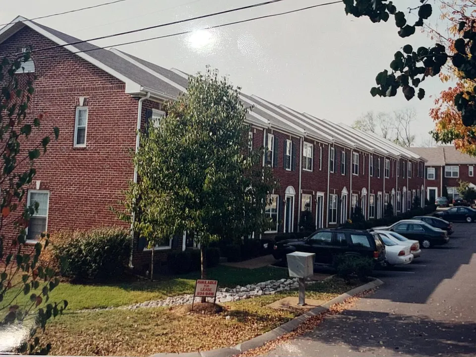 229 Fairmont Ct #229